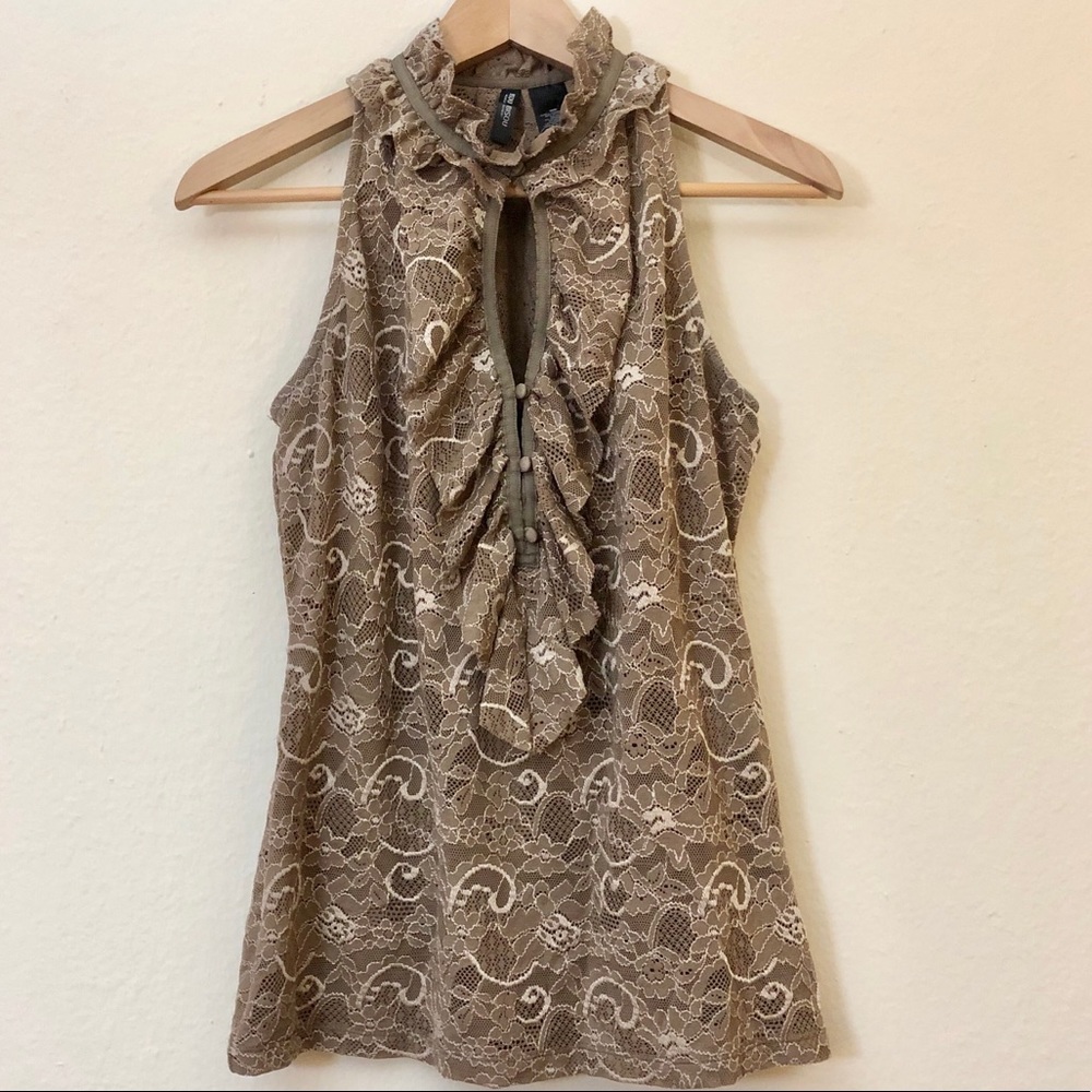 Bisou Bisou✌🏼 tan ruffle lace top